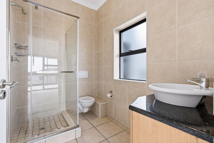 To Let 2 Bedroom Property for Rent in Big Bay Western Cape